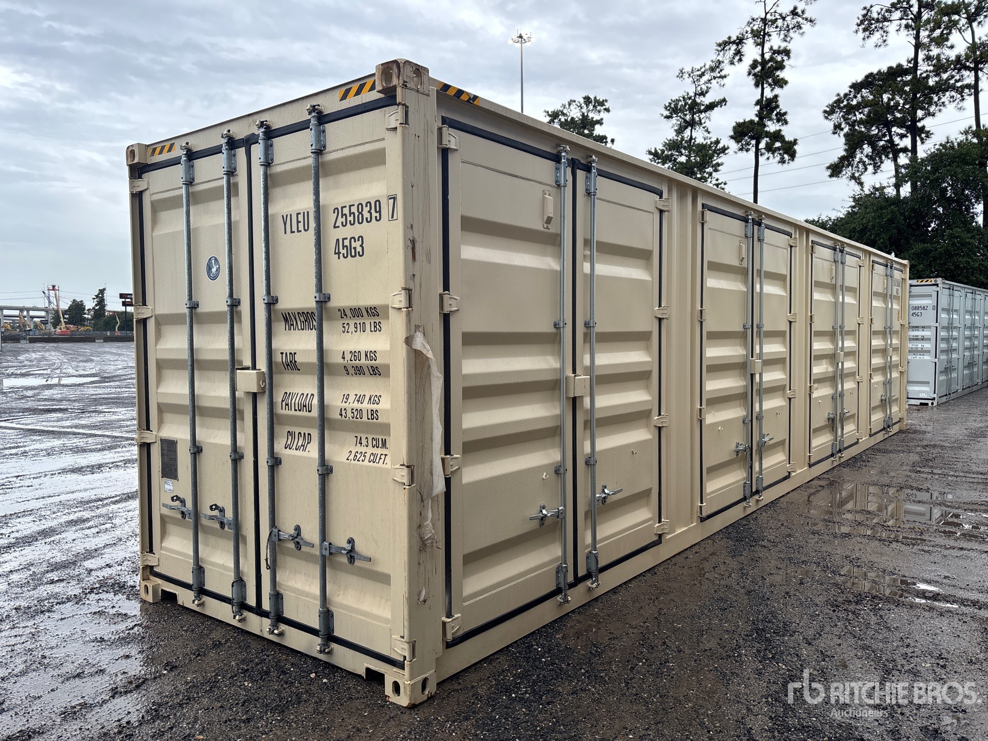 2026 40 ft High Cube Multi-Door Storage Container
