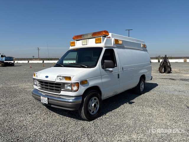 1993 Ford E-350 4x2 Ambulance