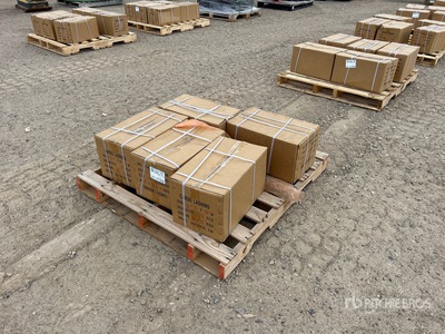 Quantity of (50) Boxes 2 in x 5 x 30 ft 10000 Capacity Ratchet Strap