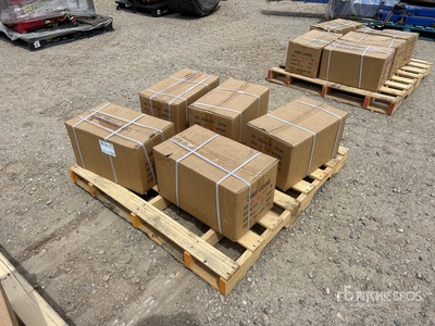 Quantity of (50) 2 in x 5 x 30 ft 10000 Capacity Ratchet Strap (Unused)
