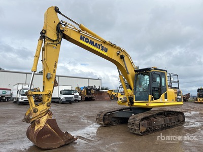 2018 Komatsu PC200-8 Tracked Excavator