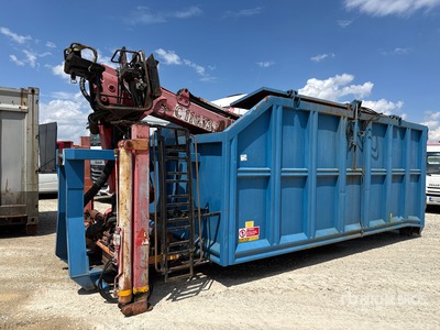 GMF CS0728 2004 Mec C110.73.S2 crane w/grapple Waste Container