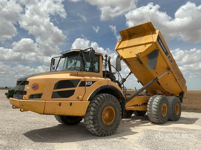 2012 Volvo A35F Camion à benne articulé