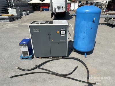 Air compressor w/2000L tank and air dryer