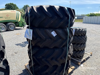 Goodyear PN.460/70R24IND(17.LR24)150 A8 IT520 TL Qty of 4 إطارات المعدات
