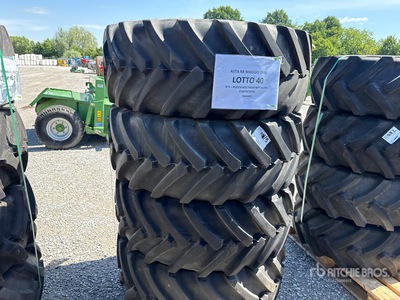 Continental 405/70R24 MPT AC70G Qty of 4 إطارات المعدات