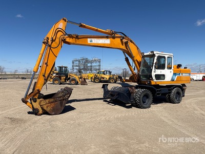 Hyundai Robex 200W-2 Wheel Excavator