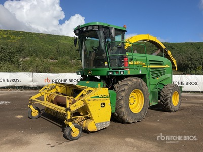 2003 John Deere 7400 4WD 2700 mm C/W Crate of Parts Forage Harvester