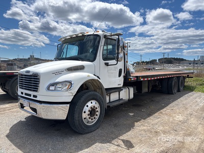 2005 Freightliner M2 106 6x4 Rollback Truck
