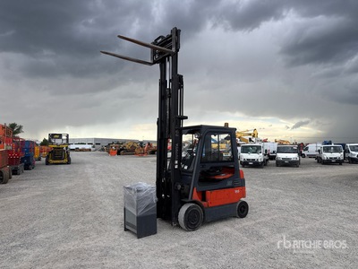 2011 Toyota 7-FBMF-25 2500 kg Chariot Élévateur Électrique