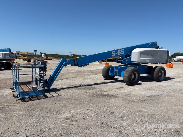 2015 Genie S-65 4WD Diesel Telescopic Boom Lift