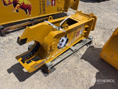 2026 HW HW80RT Rotating Demolition Shear (Unused)