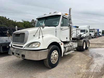 2006 Freightliner Columbia 120 6x4 تراكتور شاحنة نهارية (ثنائية المحور) (Inoperable)