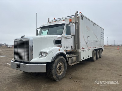 2015 Freightliner Coronado 122SD 8x6 Mud Mixing Truck