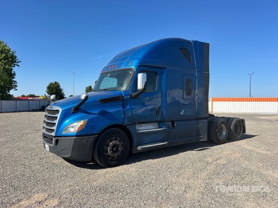 2020 Freightliner Cascadia 126 6x4 T/A Sleeper Truck Tractor