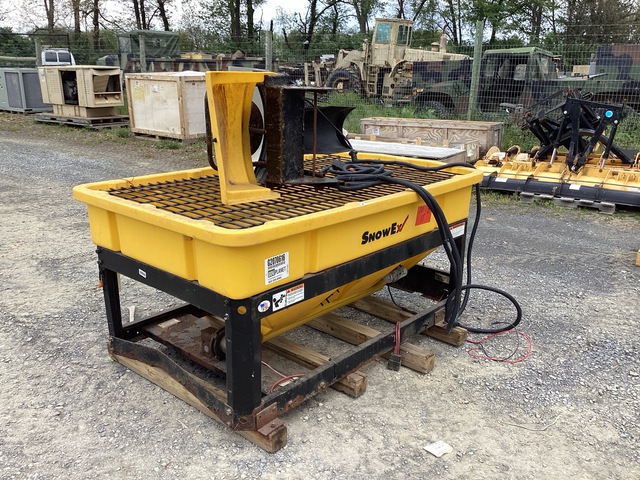SnowEx 7500 Salt Spreader
