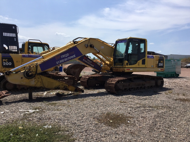 2014 Komatsu PC200 Track Excavator
