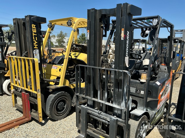 2023 Doosan GC25S-9 4800 lb Cushion Tire Forklift