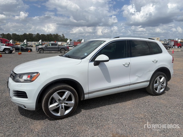 WVGEF9BP5ED001806 Volkswagen Touareg Photo 1