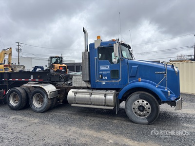 2005 Kenworth T800 T/A Day Cab Truck Tractor