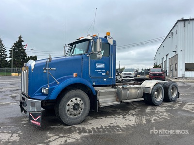 2005 Kenworth T800 6x4 T/A Day Cab Truck Tractor