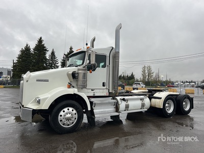 2019 Kenworth T800 6x4 T/A Day Cab Truck Tractor