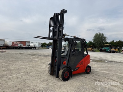 2015 Linde H30D-02 3000 kg Forklift