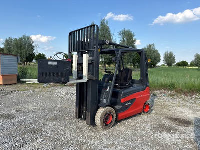 2014 Linde E30L 3000 kg Elektrogabelstapler
