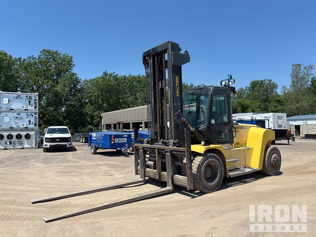 2017 Hyster H300HD2 28900 lb Pneumatic Tire Forklift
