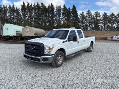 2014 Ford F-250 XL 4x2 Crew Cab Pickup