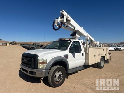Altec AT37-G on 2008 Ford F-550 Super Duty Boom Truck