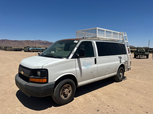 2007 Chevrolet Express 2500 LS Passenger Van