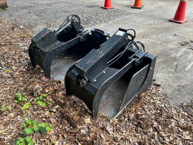 2022 Star 175-66 66 in Skid Steer Grapple Bucket