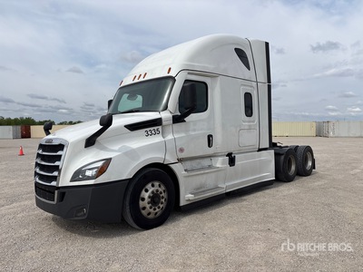 2021 Freightliner Cascadia 126 6x4 T/A Sleeper Truck Tractor