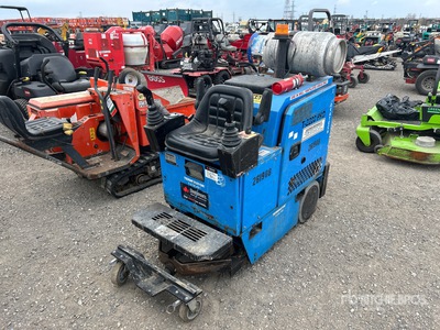 InnovaTech T-2200 PRO Ride-On Floor Scraper