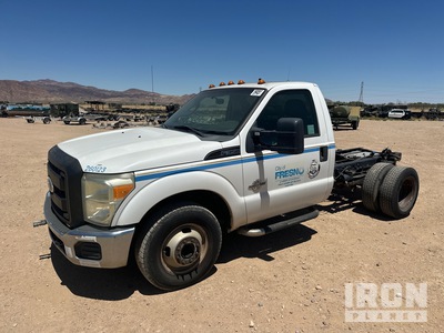2011 Ford F-350 Super Duty XL Cab and Chassis