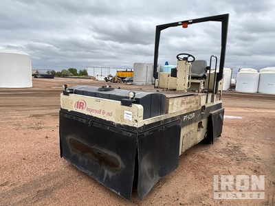 2007 (unverified) Ingersoll-Rand PT125R Pneumatic Roller