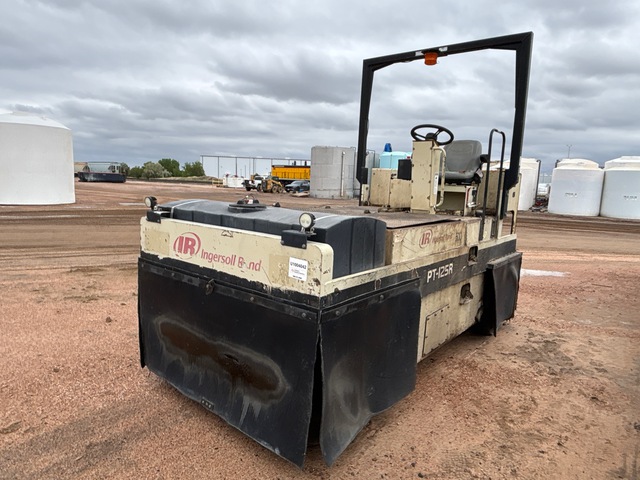 Ingersoll-Rand PT125R 9 Wheel Pneumatic Roller