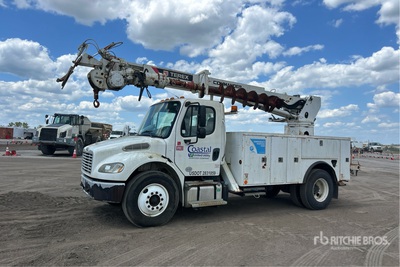 2000 Terex on 2016 Freightliner M2106 4x2 Camion excavadora