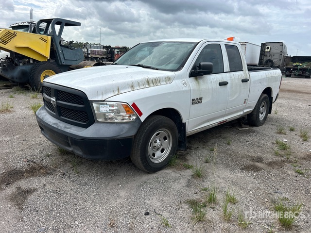 2018 Ram 1500 4x2 Crew Cab Pickup