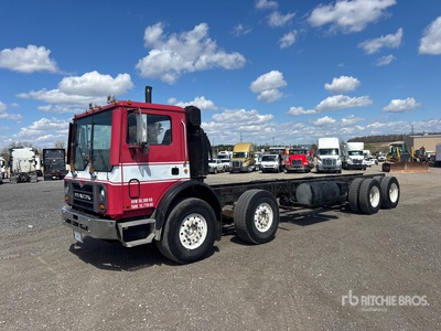 2009 Mack MRU613 8x4 Twin-Steer Cab and Chassis