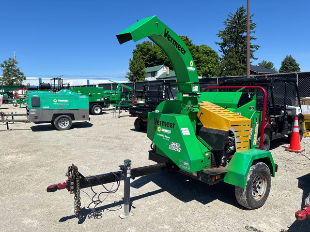 2019 Vermeer BC900XL Tow-Behind Wood Chipper