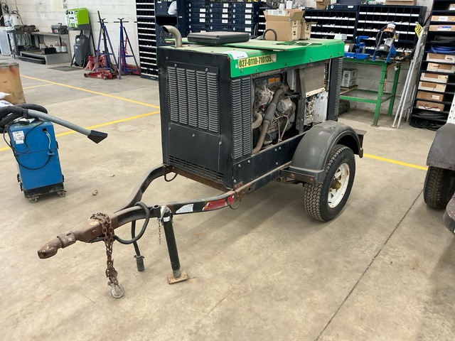 2015 Miller Big Blue 400 Pro 400 A Mobile Multi-Process Engine Driven Welder (Inoperable)