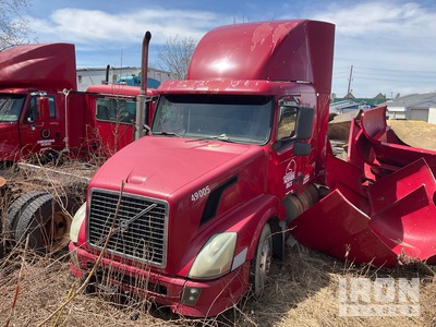 2004 Volvo VNL64T30 6x4 T/A Sleeper Truck Tractor (Inoperable)