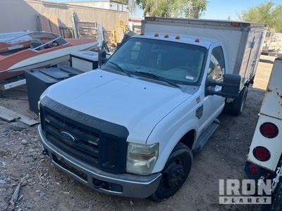 2008 Ford F-350 XL 4x2 Van Truck (Inoperable)