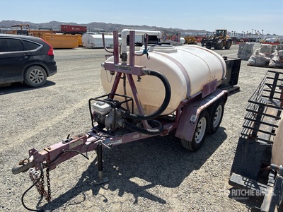 2013 Marksman T/A Water Tank Trailer