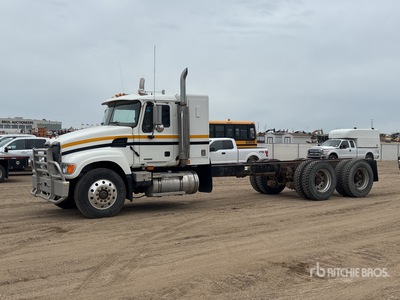 2006 Mack 700 Sleeper Cab and Chassis