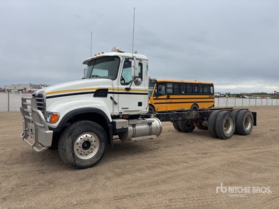 2006 Mack 700 Cab and Chassis