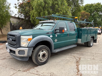 2015 Ford F-450 XL 4x2 Crew Cab Utility Truck