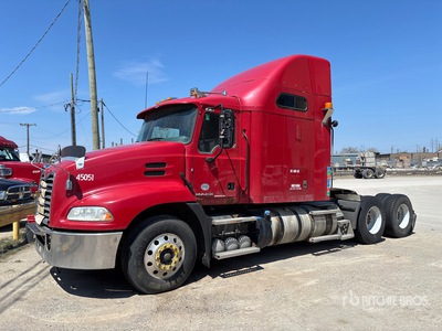 2016 Mack CXU613 6x4 تراكتور شاحنة كابينة النوم (ثنائية المحور) (Inoperable)